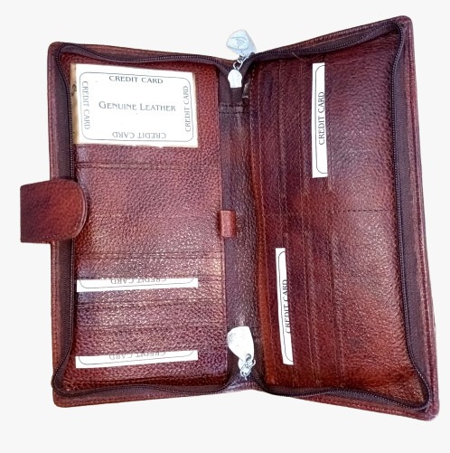 Classic Leather Wallet – Button Closure Design - Image 3