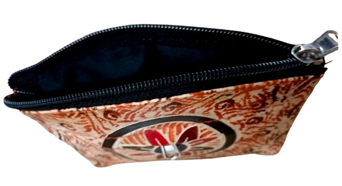 Handcrafted Leather Coin Pouch with Floral Embossed Design - Image 4